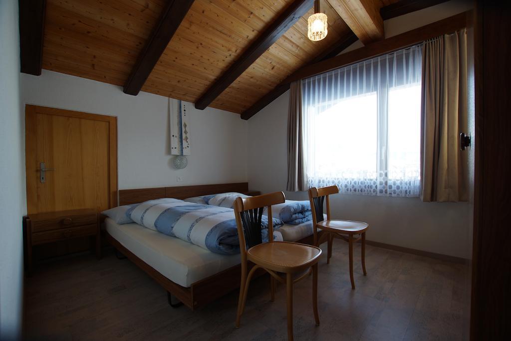 Haus Amor Saas-Fee Rom bilde